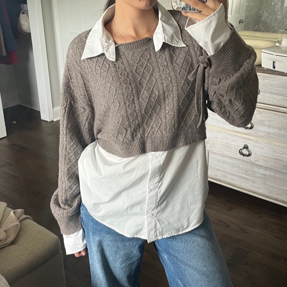 ASTR The Label Layered Cable Knit Cropped Sweater White Shirt Mix Taupe XS